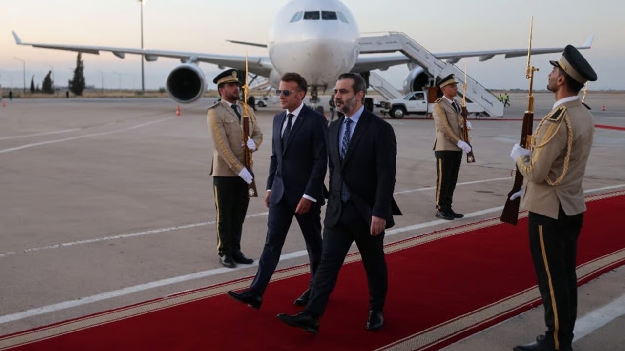 Macron Ziyaret